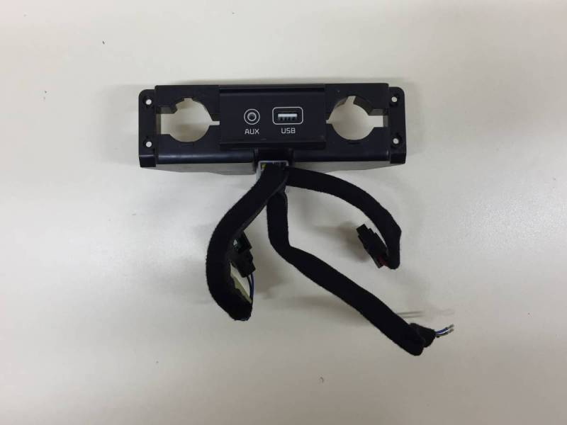 Разъем (USB AUX) Kia Sorento (UM) 2015>