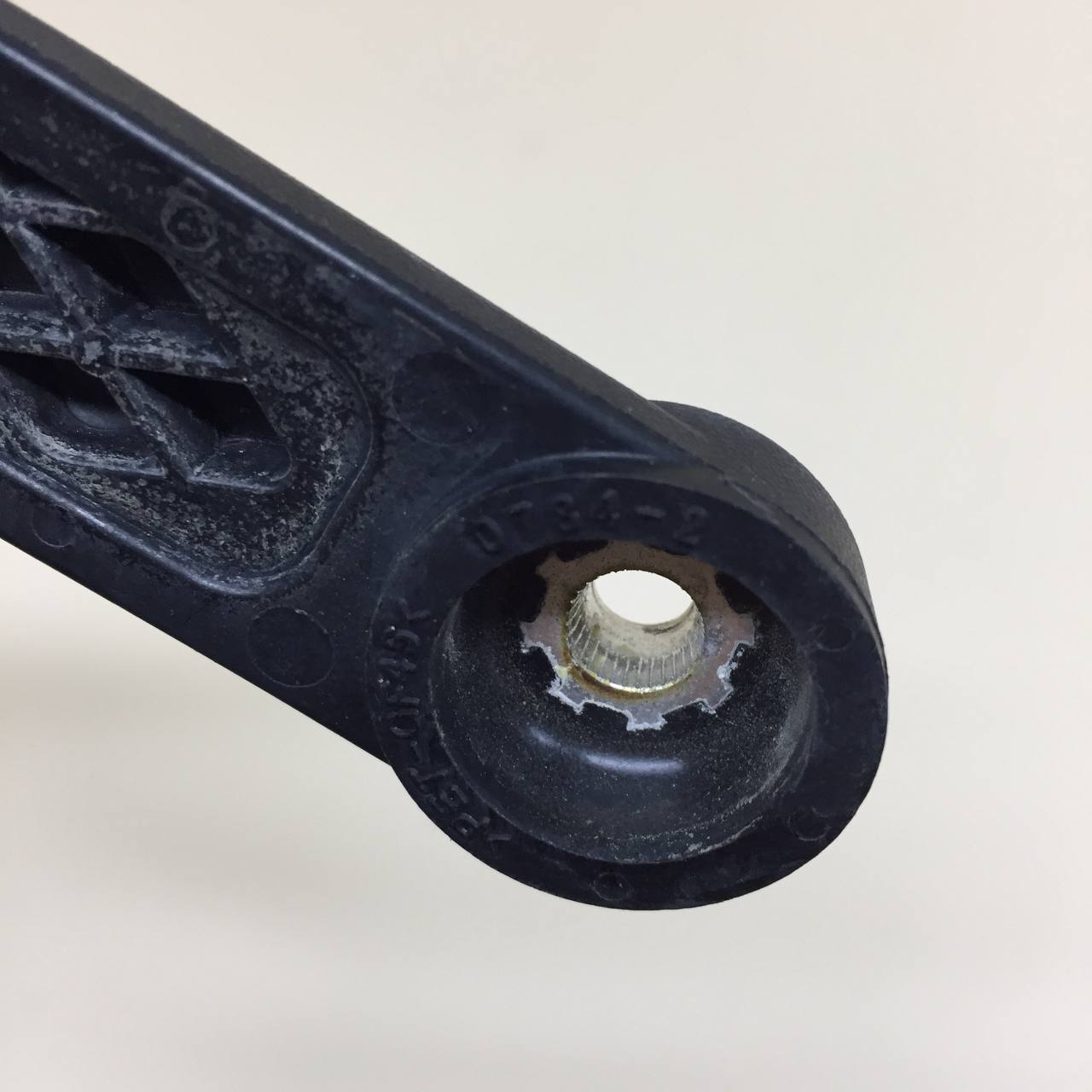 Поводок стеклоочистителя задний Toyota Land Cruiser Prado (J150) 2009-2022