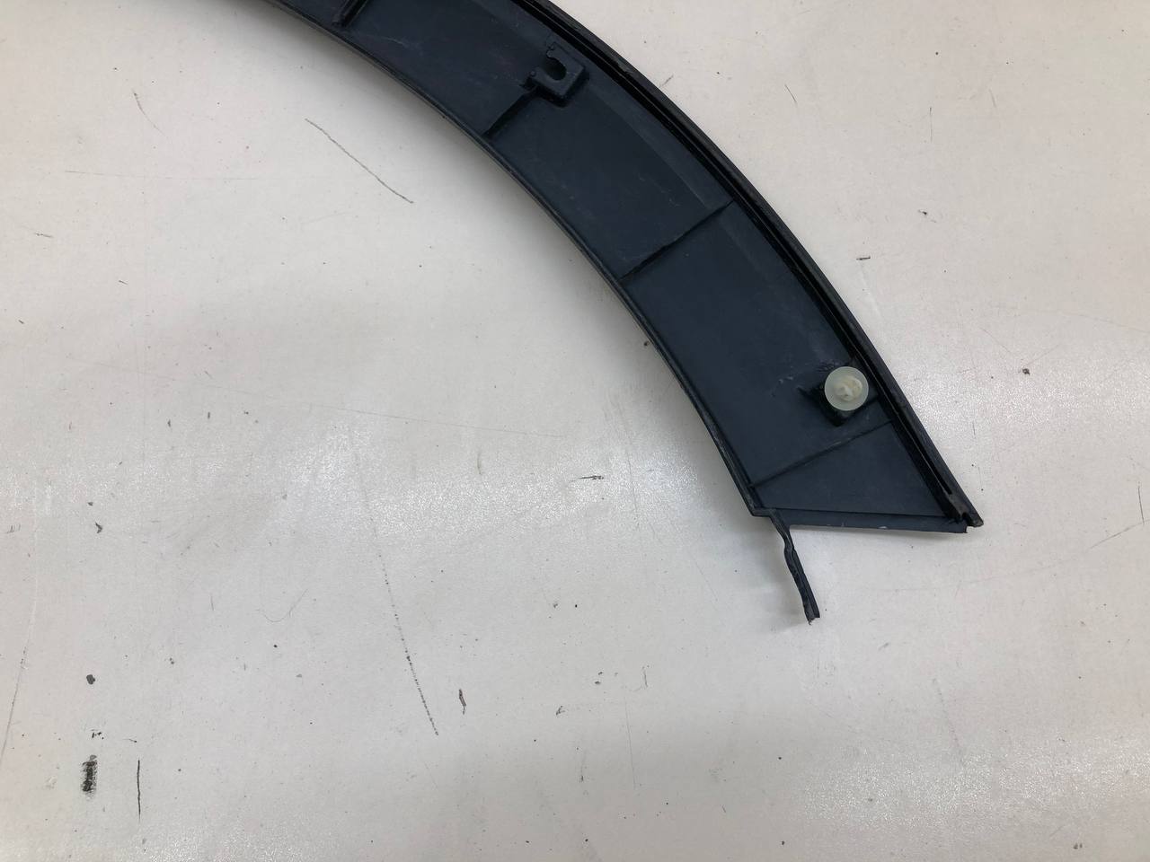 Накладка заднего крыла правого Toyota Rav 4 (XA40) 2013-2019