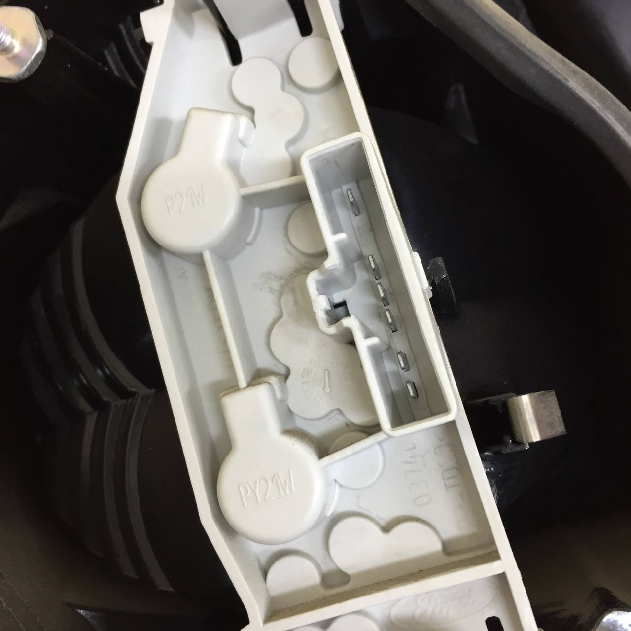 Фонарь задний правый Ford Focus 2 (DB) 2008-2011