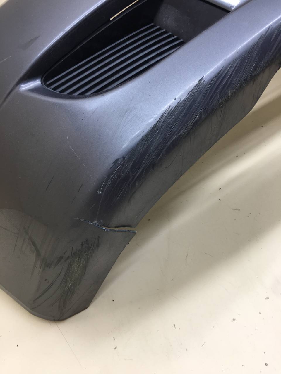 Бампер передний Mitsubishi Lancer 9  (CS/Classic) 2000-2011