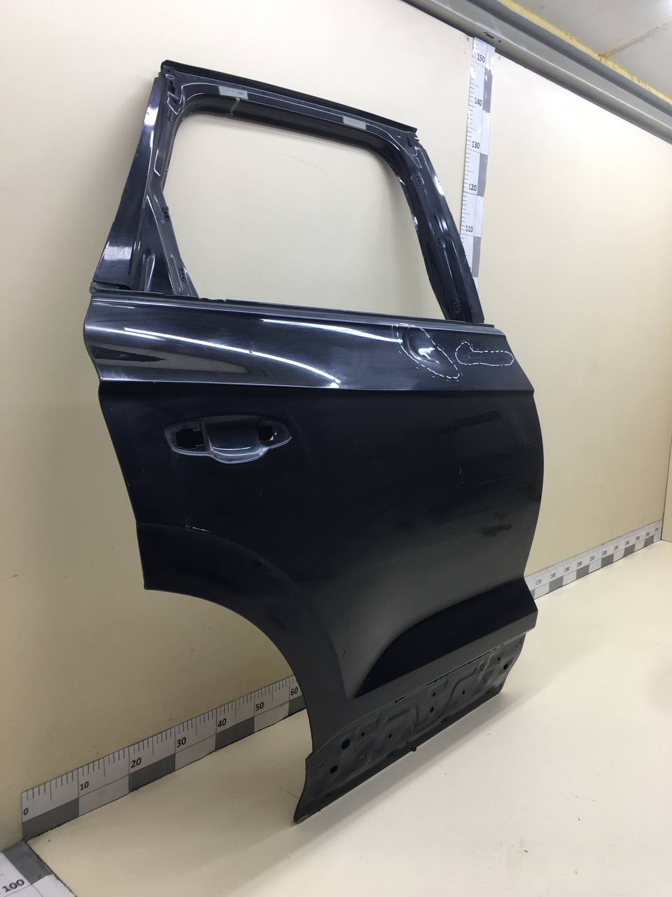 Дверь задняя правая Volkswagen Touareg (7P) 2010>