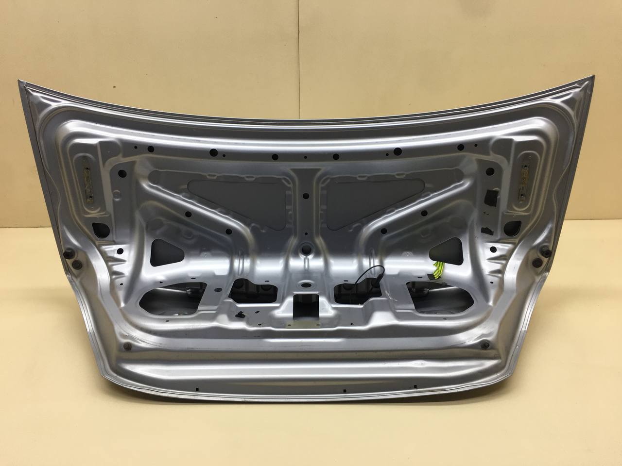 Крышка багажника Mitsubishi Lancer 9  (CS/Classic) 2000-2011