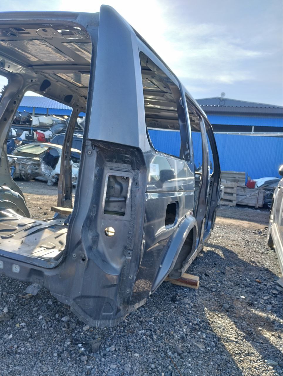 Крыло заднее правое Land Rover Discovery 3 (L319) 2004-2009