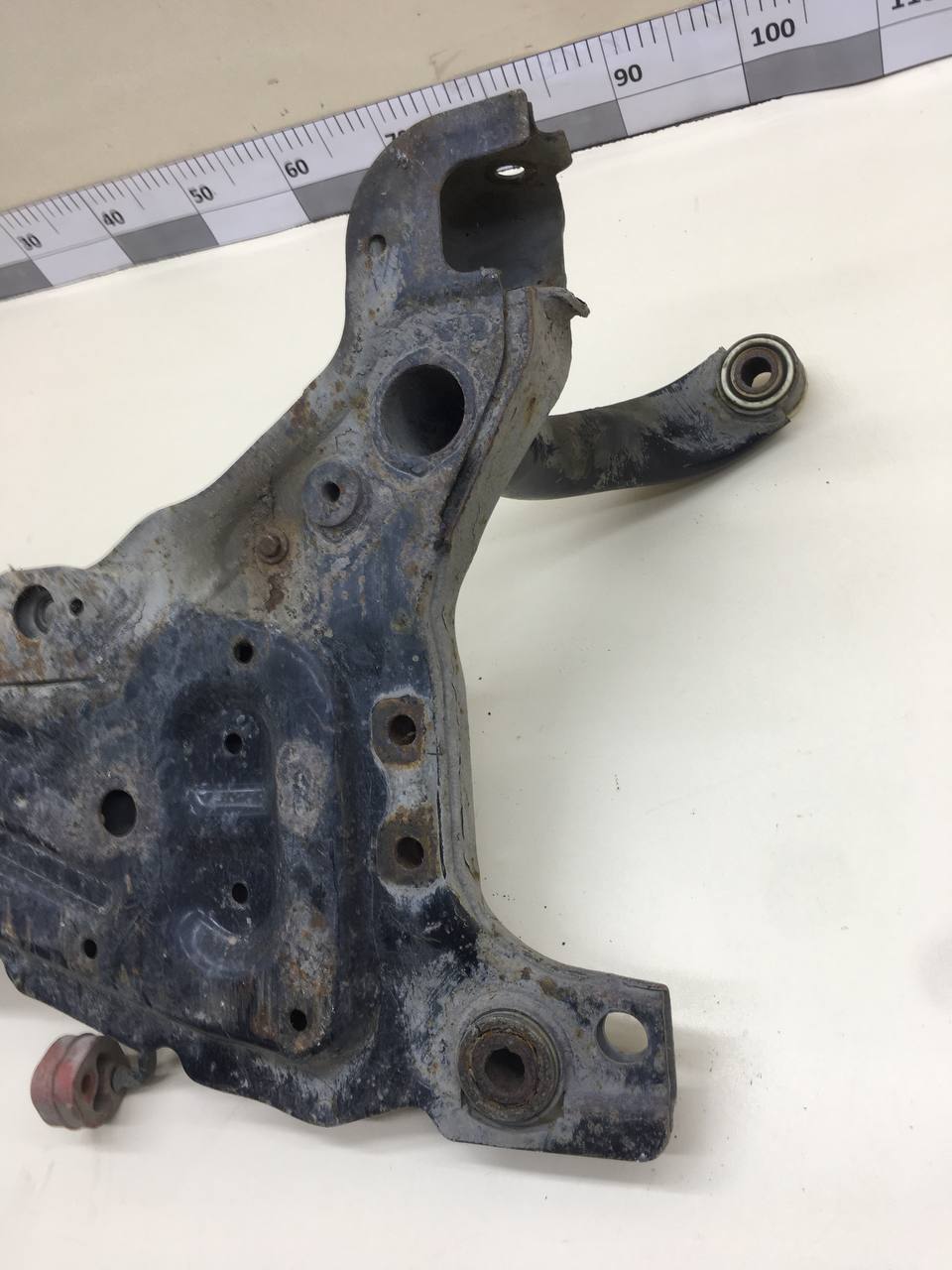Балка подмоторная Ford C-MAX 2003-2010 Балка подмоторная Ford C-MAX 2003-2010