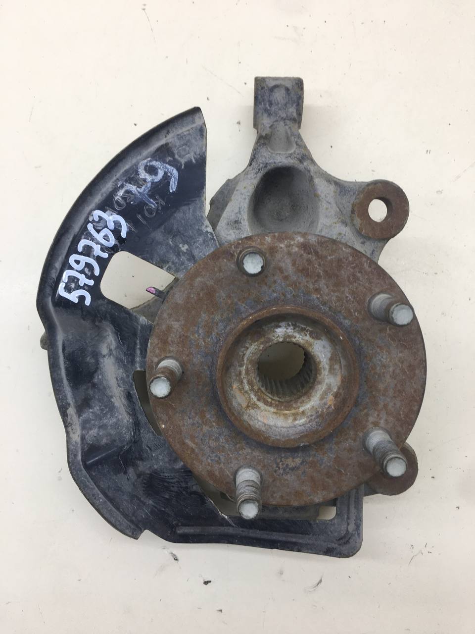 Кулак поворотный передний правый Mazda Mazda 3 (BM) 2013-2016