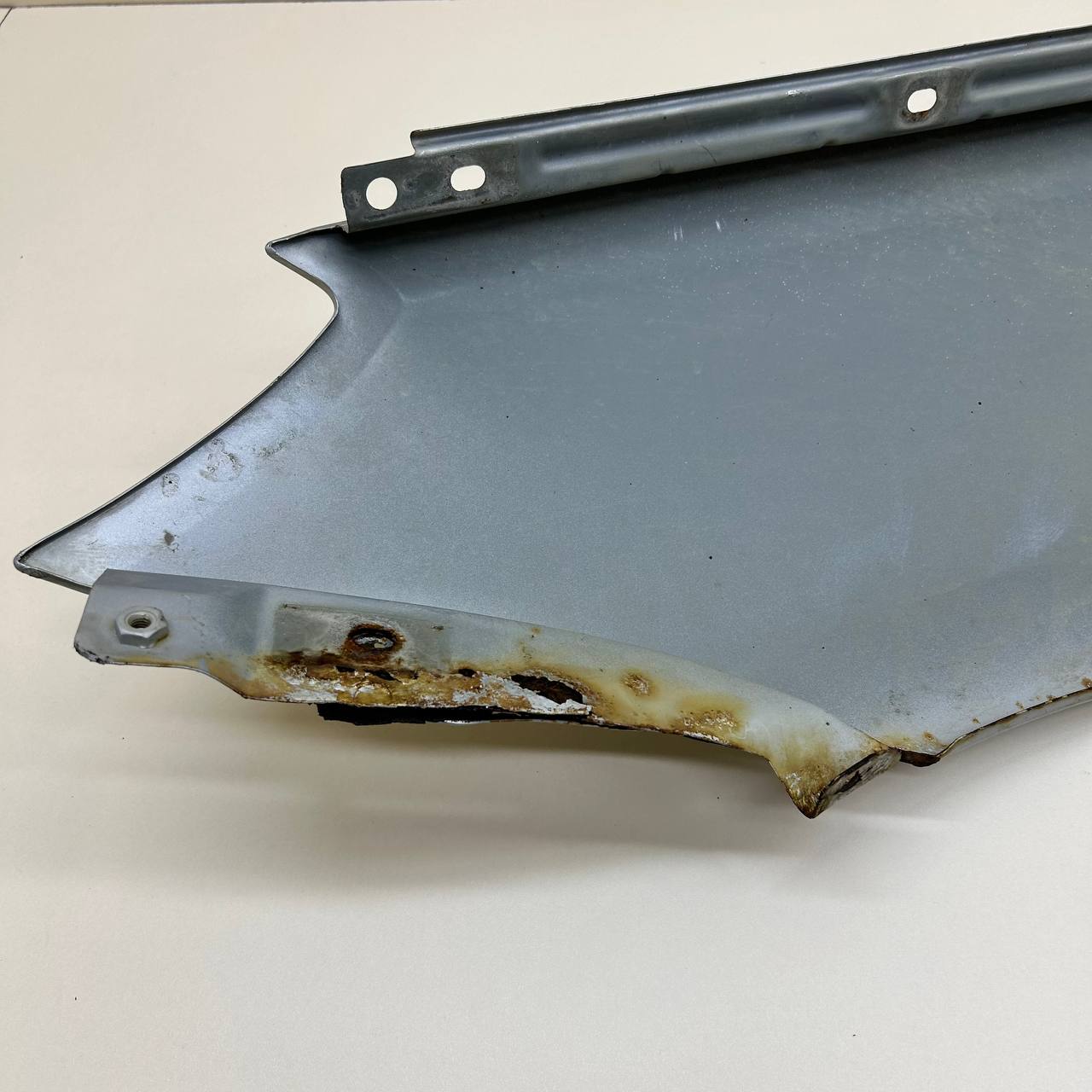 Крыло переднее правое Lada Granta 2011>