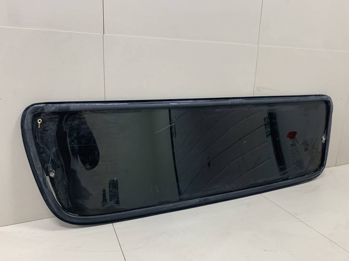 Стекло заднее Mazda BT-50 2006-2012