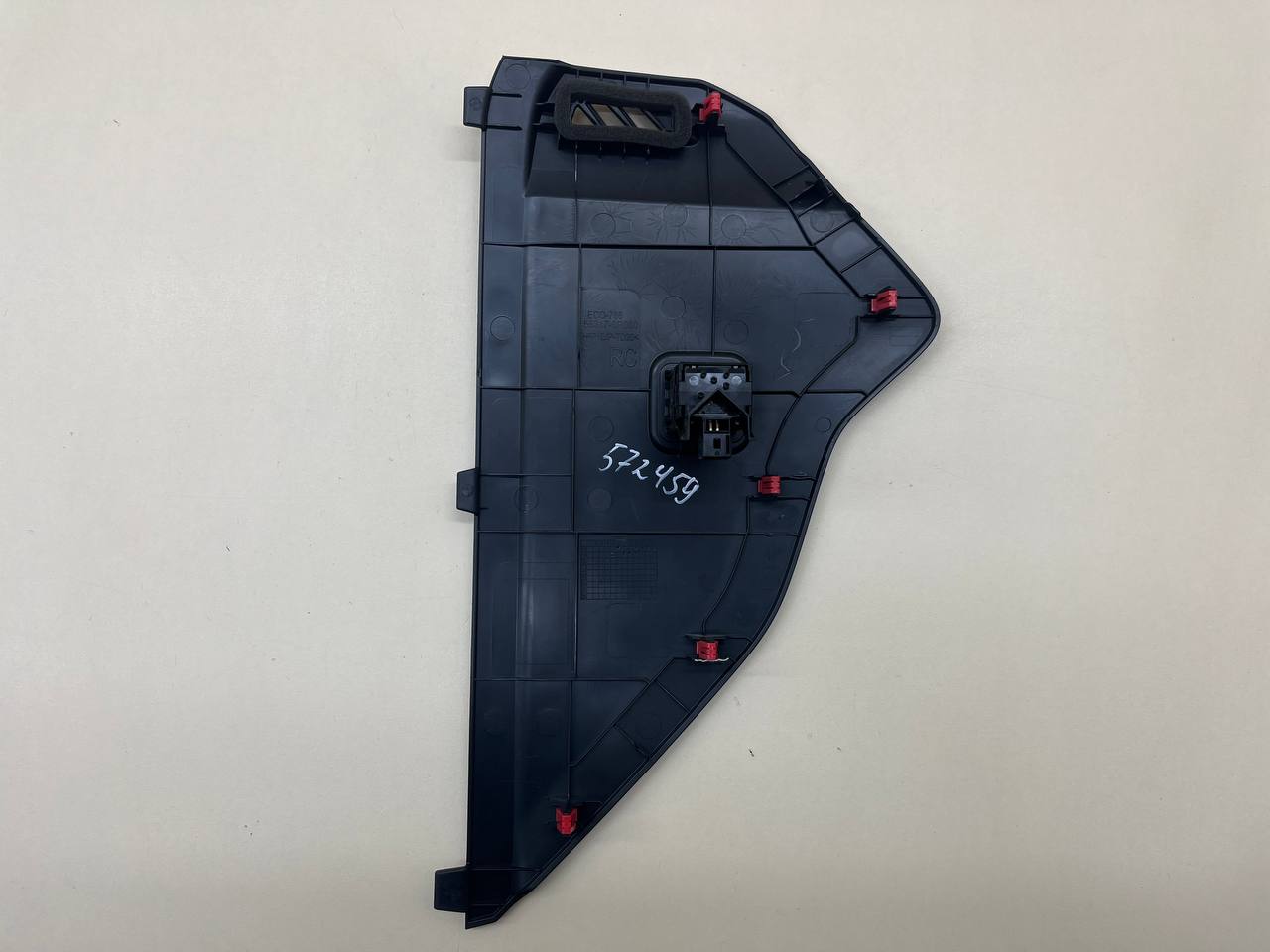 Накладка торпедо Toyota Rav 4 (XA50) 2018>