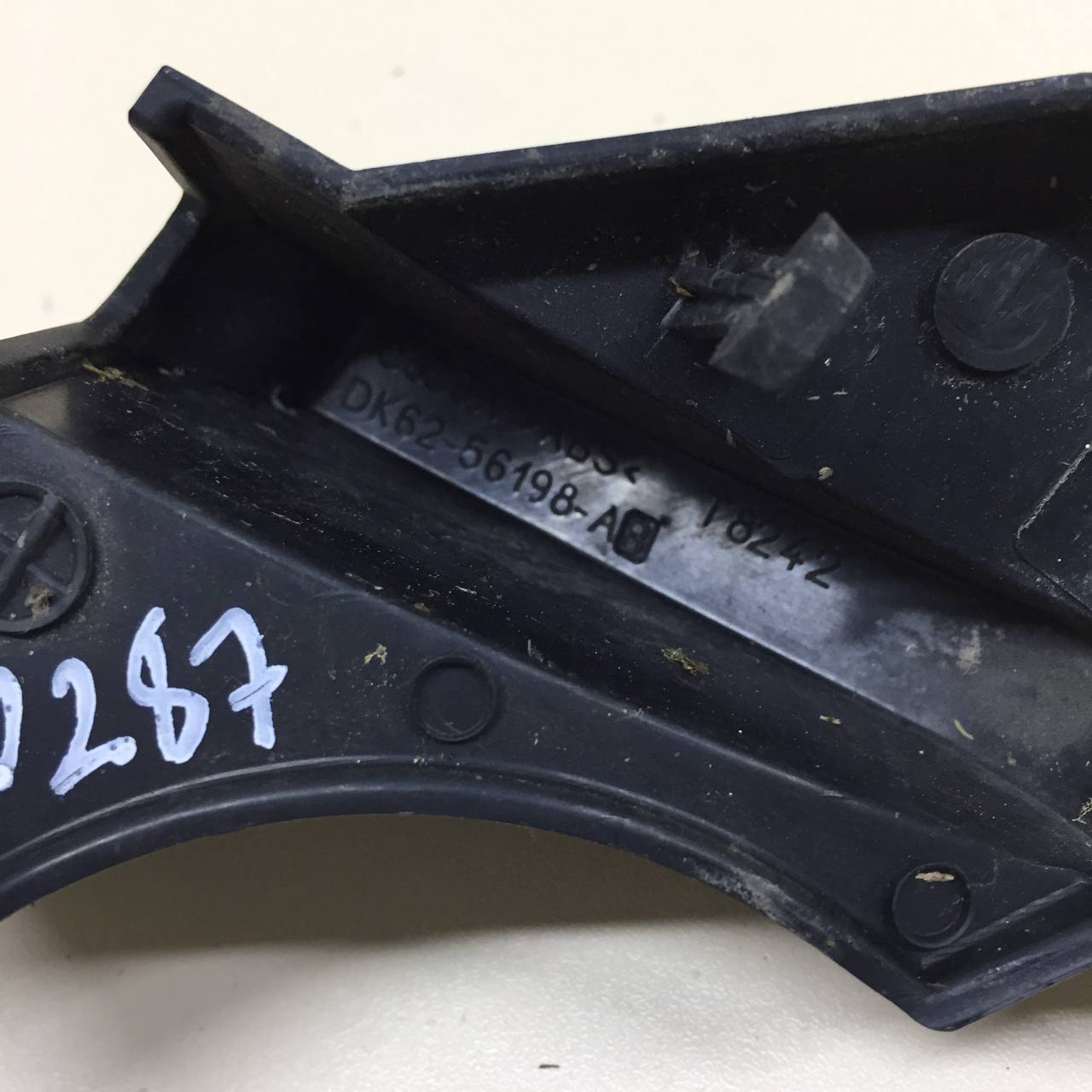 Накладка (кузов наружные) Land Rover Range Rover Sport 2013-2017 Накладка (кузов наружные) Land Rover Range Rover Sport 2013-2017