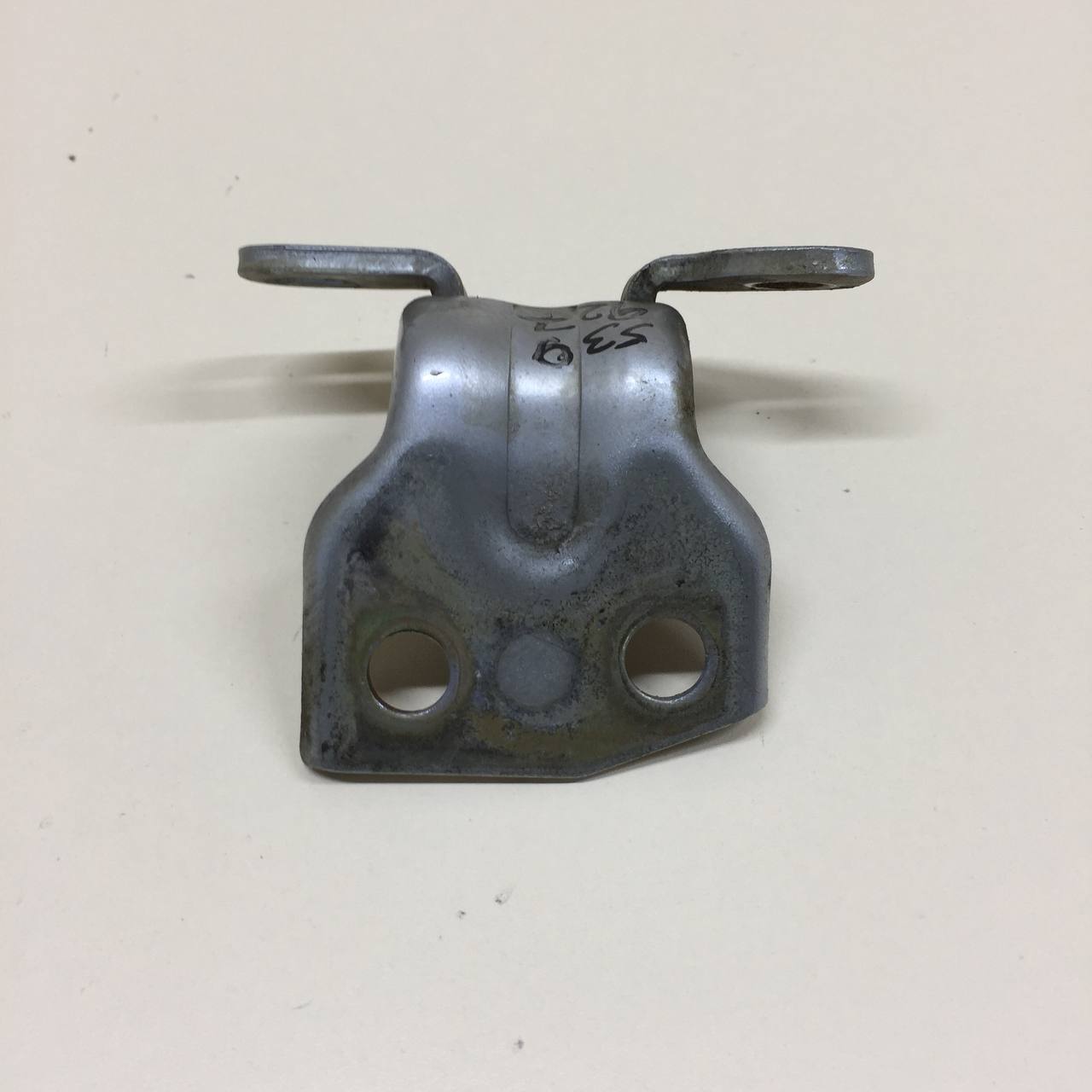 Петля двери задней правой нижняя Kia Spectra (SD) 2004-2011