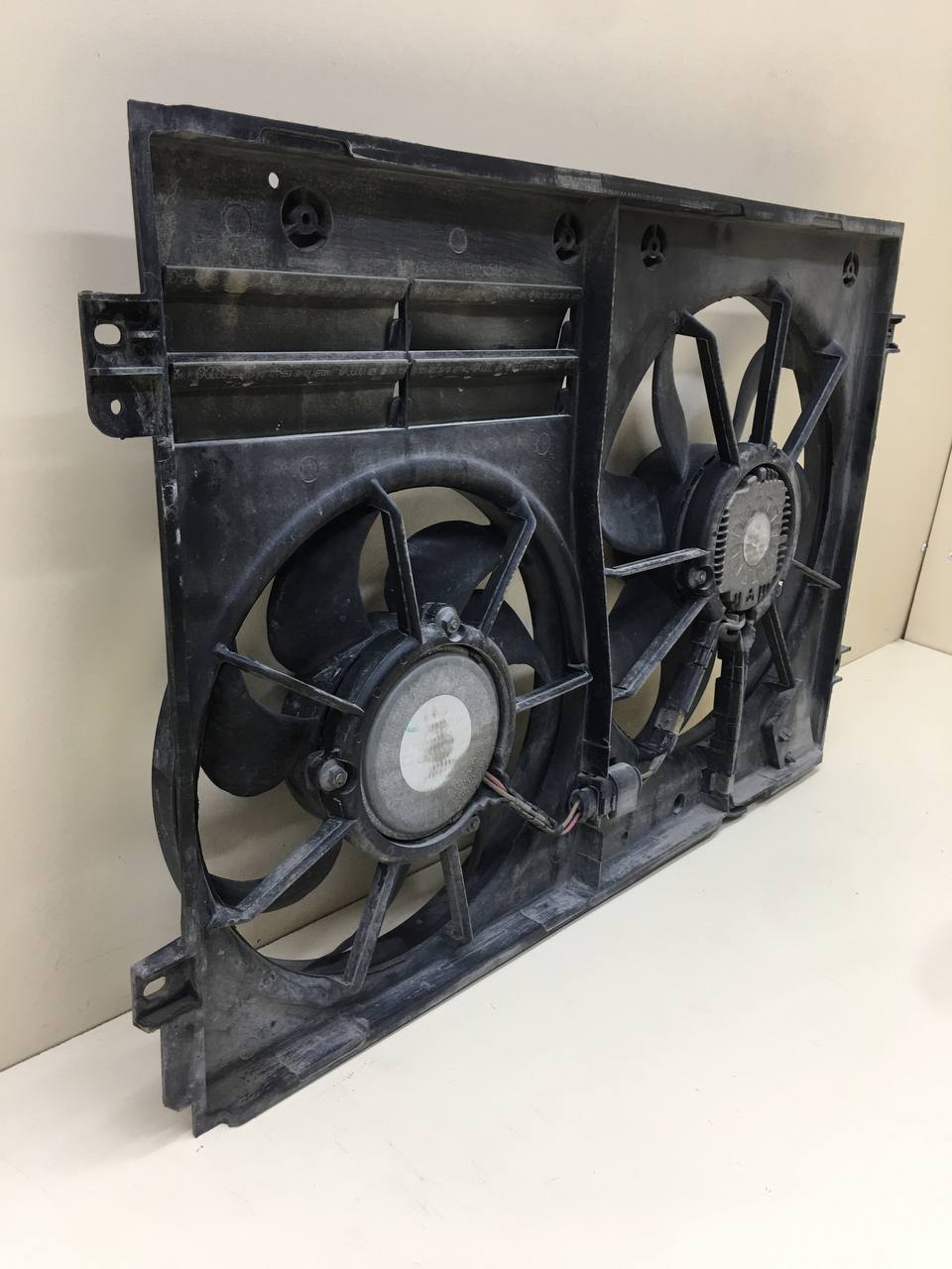 Диффузор вентилятора Volkswagen Tiguan (5N1) 2007-2011