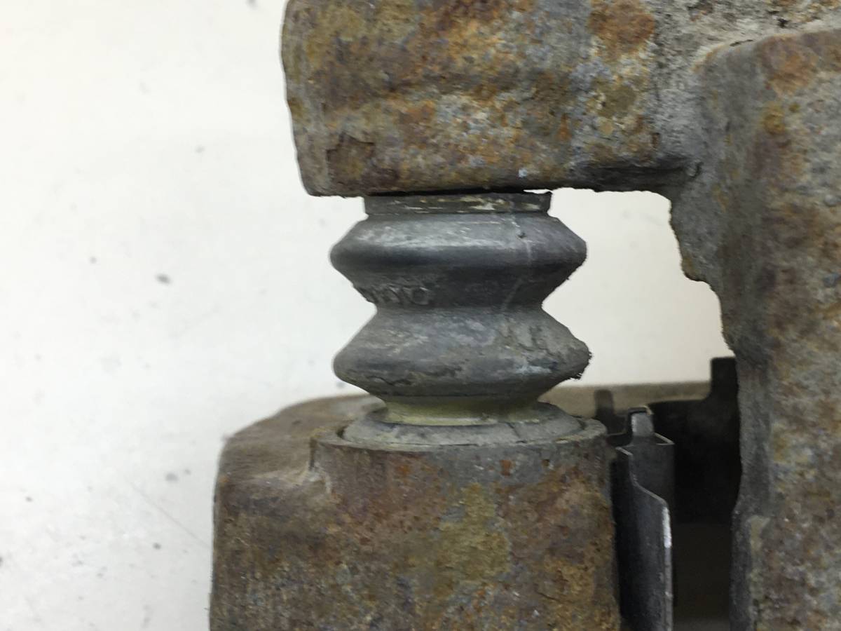 Суппорт передний правый Kia Spectra (SD) 2004-2011