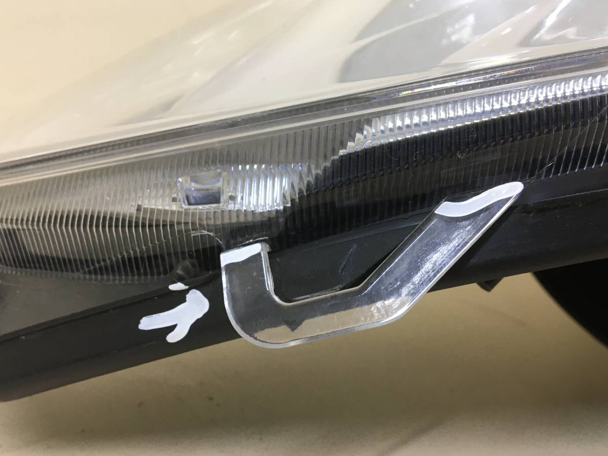 Фара правая Subaru Legacy Outback (B14) 2010-2014