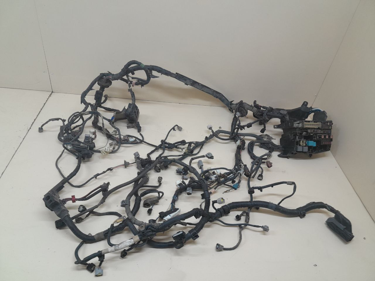 Проводка двс Toyota Corolla E150 2006-2013 Проводка двс Toyota Corolla E150 2006-2013