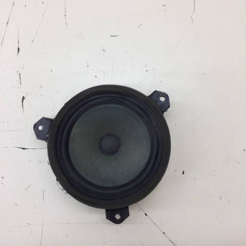 Динамик Toyota Corolla E180 2013-2019 Динамик Toyota Corolla E180 2013-2019