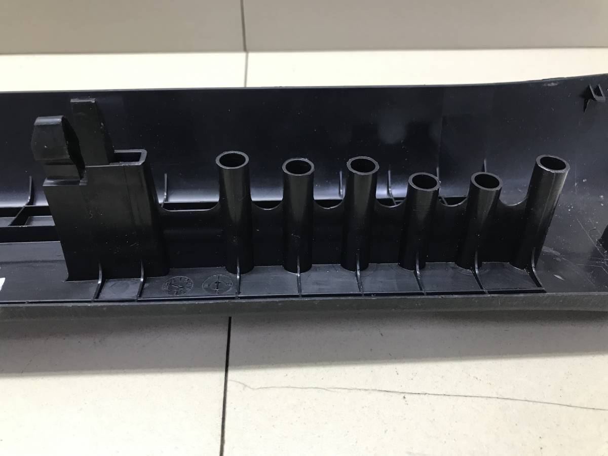 Накладка порога (внутренняя) Mazda Mazda 3 (BM) 2013-2016