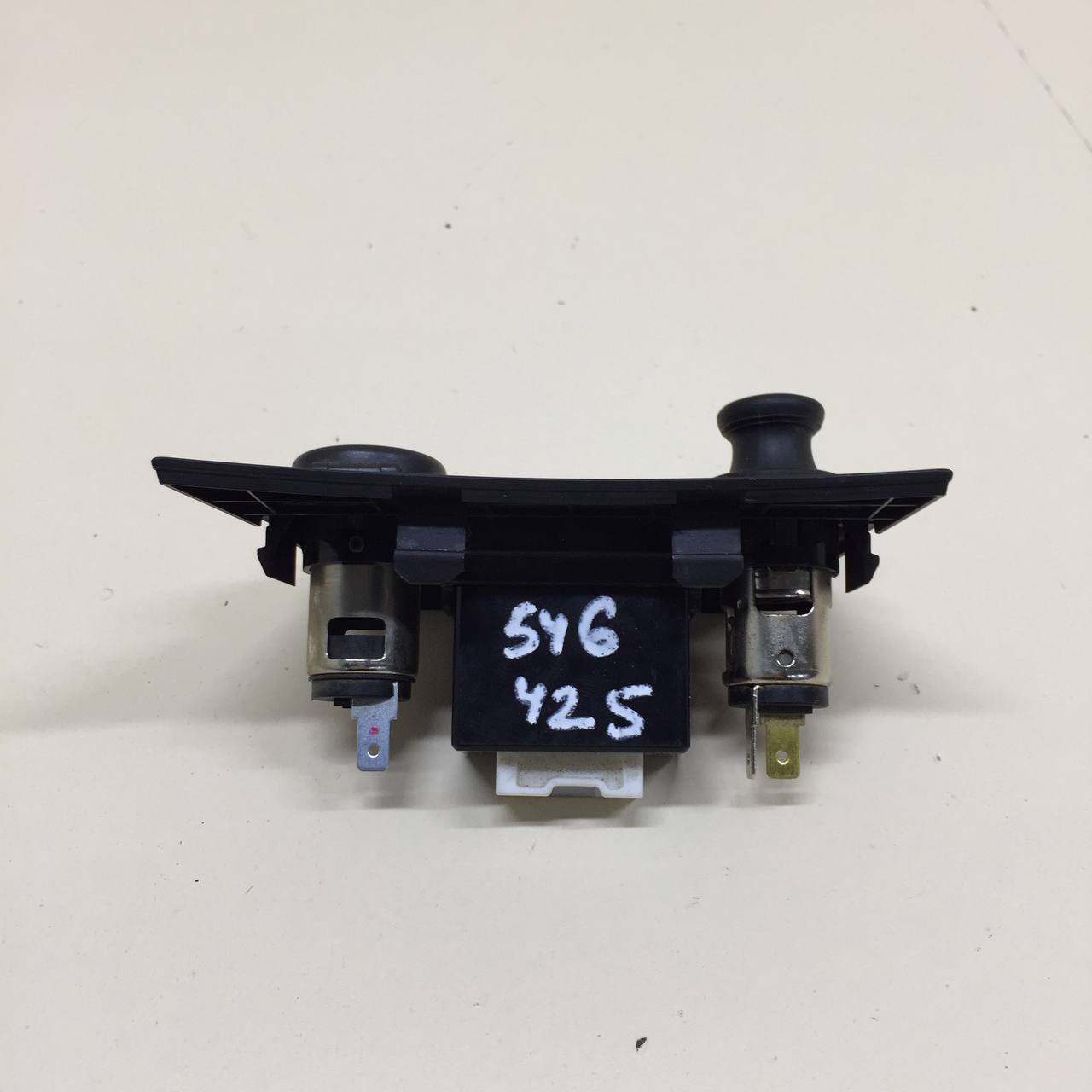 Разъем (USB AUX) Hyundai Solaris (RB) 2010-2017 Разъем (USB AUX) Hyundai Solaris (RB) 2010-2017