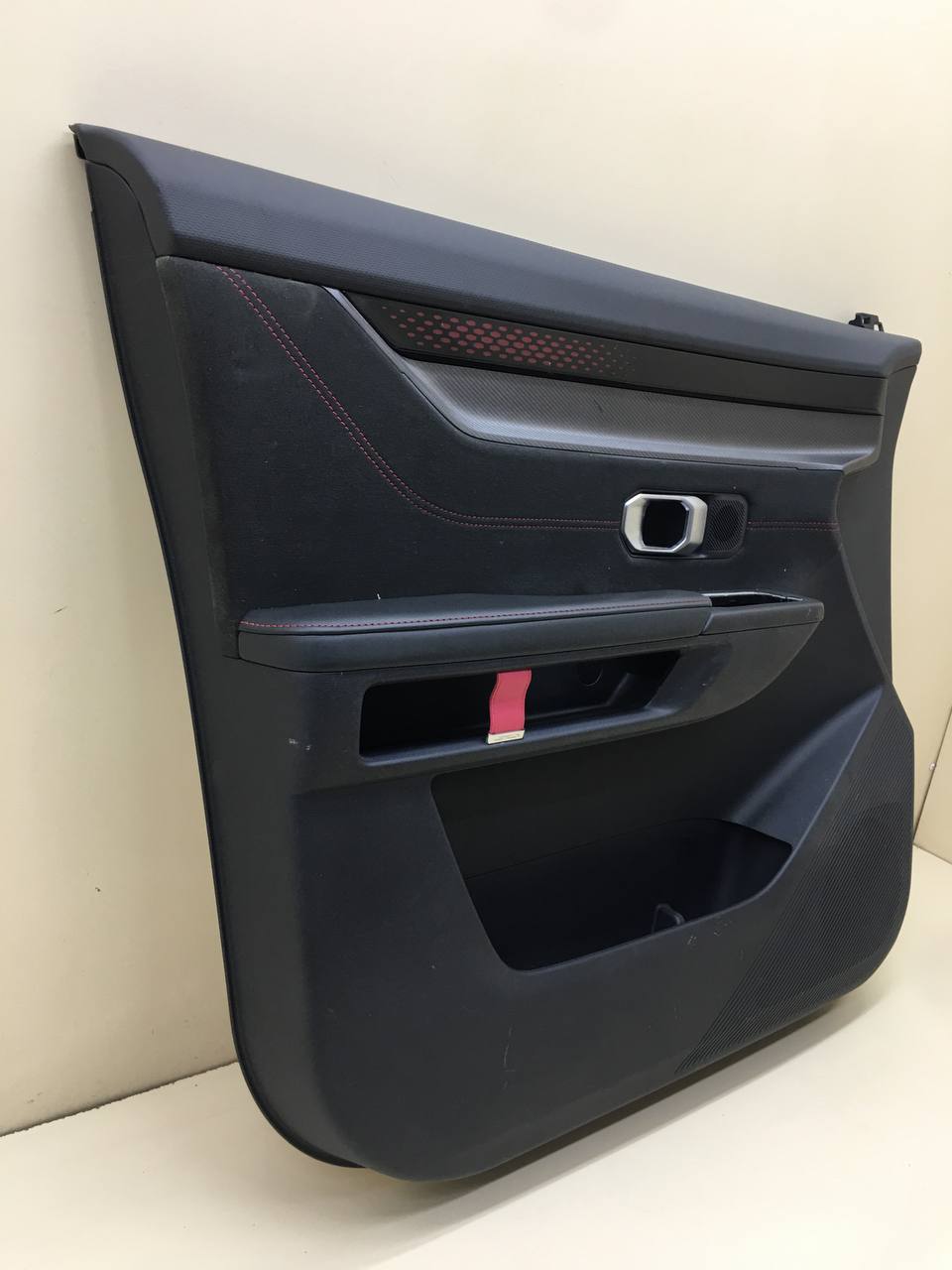 Обшивка двери передней левой Jetour Dashing 2022>