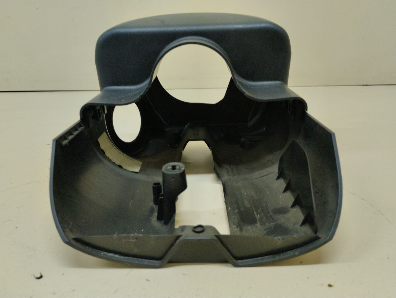 Кожух рулевой колонки Land Rover Discovery 3 (L319) 2004-2009