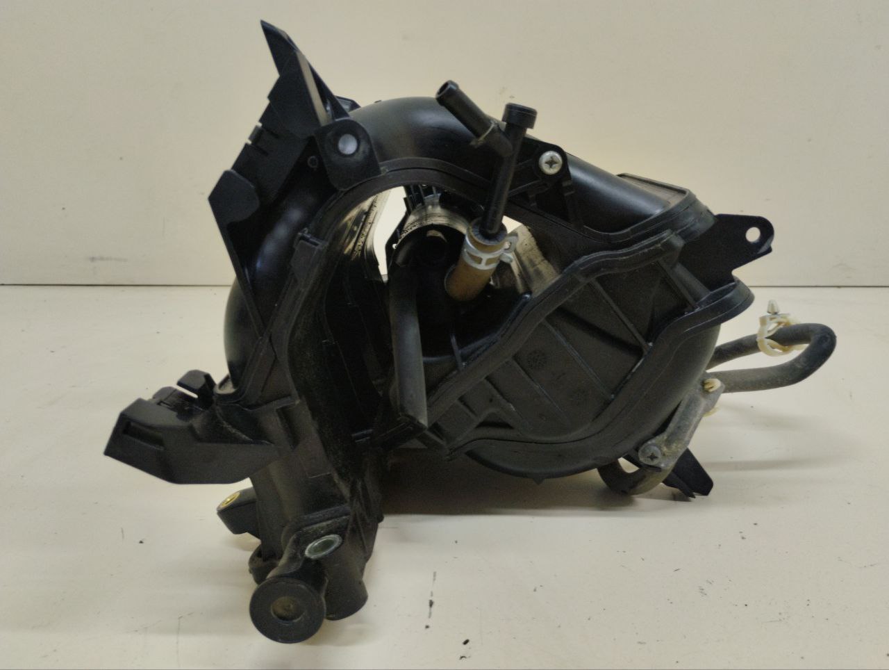 Коллектор впускной Mazda Mazda 3 (BM) 2013-2016 Коллектор впускной Mazda Mazda 3 (BM) 2013-2016