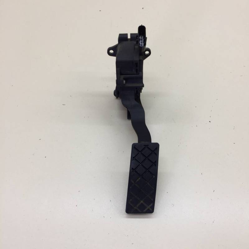 Педаль газа Skoda Rapid 2012-2020 Педаль газа Skoda Rapid 2012-2020