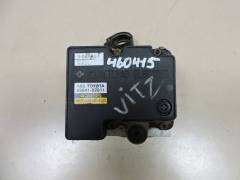 Блок ABS (насос) Toyota Vitz (P10) 1999-2005