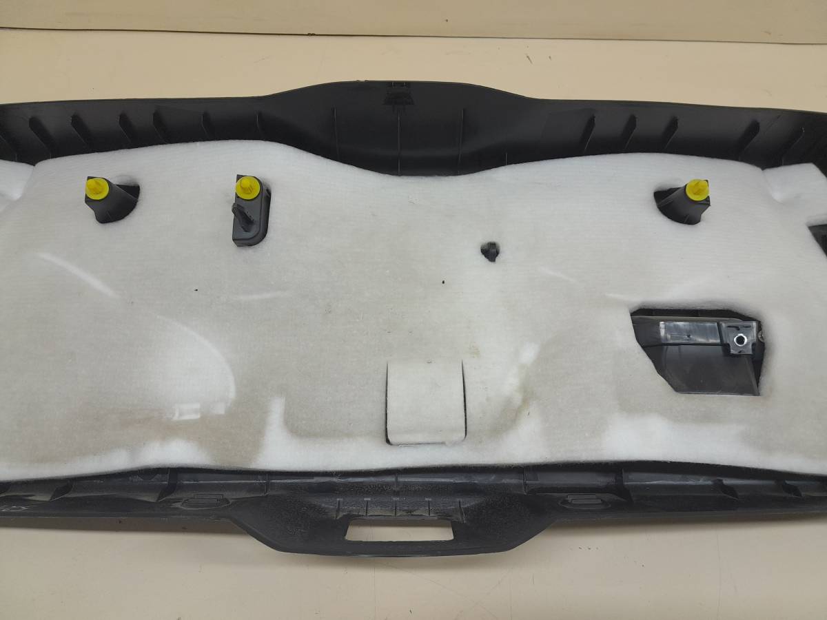 Обшивка двери багажника Mazda Mazda 3 (BL) 2009-2013