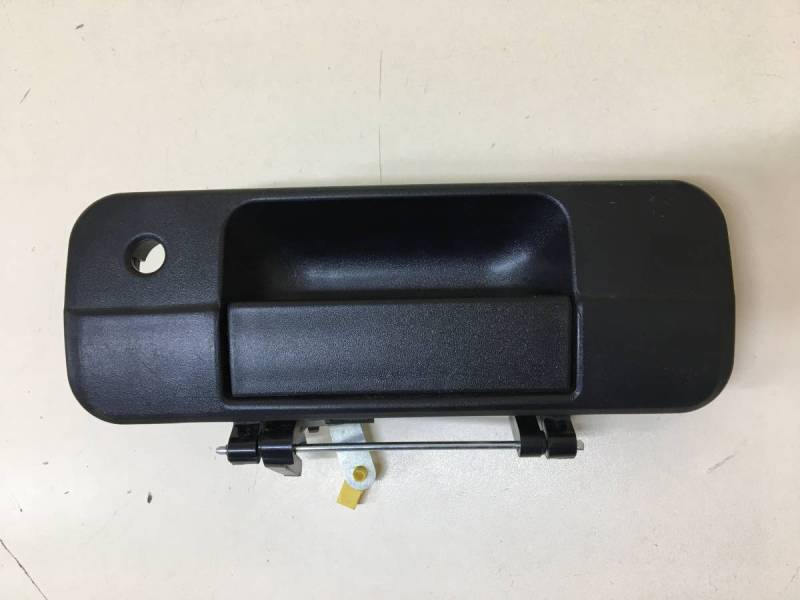Ручка двери багажника наружная Toyota Tundra (XK50) 2006-2010