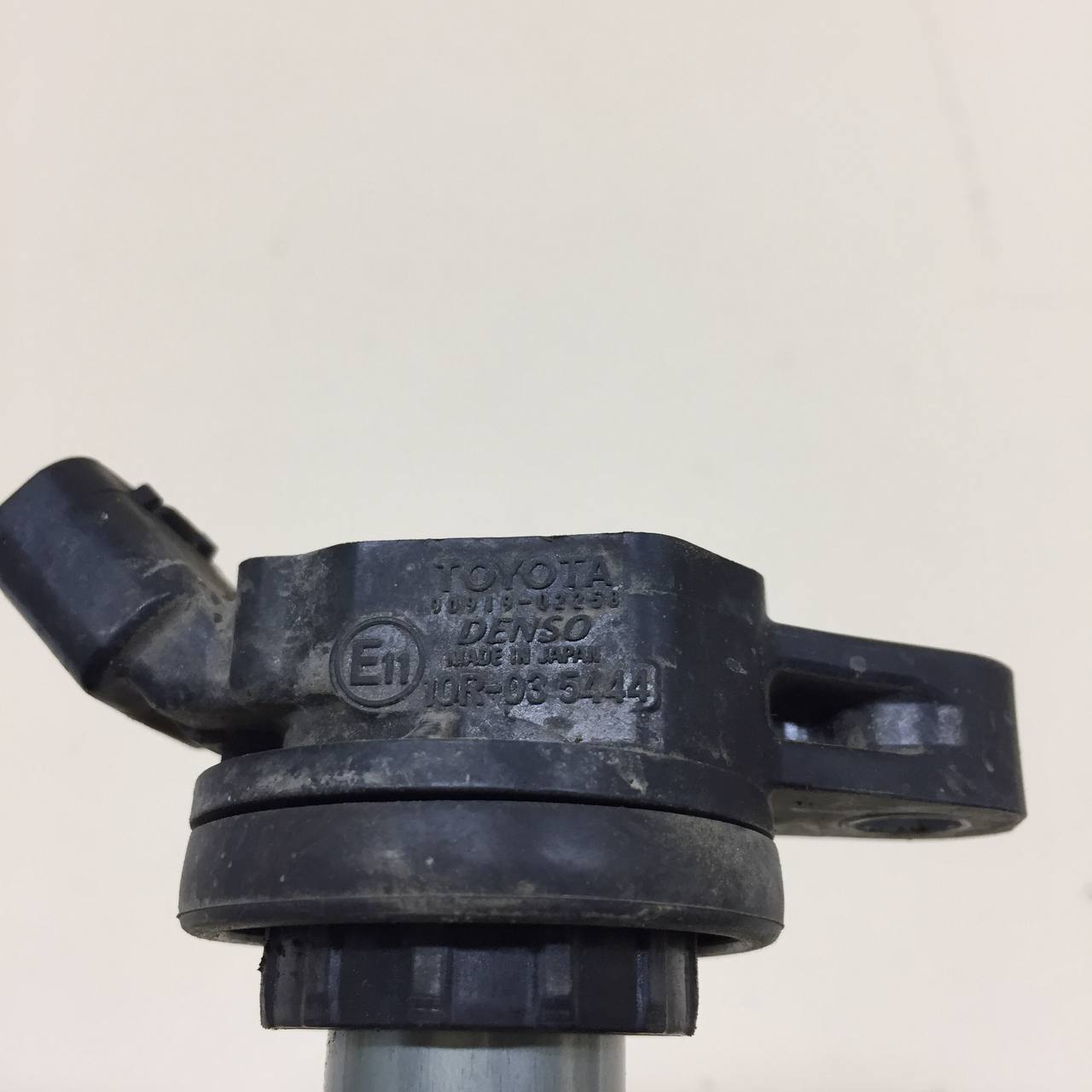 Катушка зажигания Toyota Rav 4 (A30) 2006-2013 Катушка зажигания Toyota Rav 4 (A30) 2006-2013