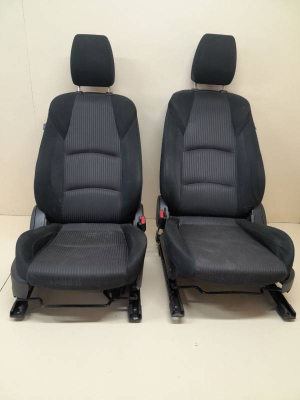Сиденье (комплект) Mazda Mazda 3 (BM) 2013-2016 Сиденье (комплект) Mazda Mazda 3 (BM) 2013-2016