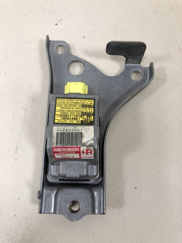 Датчик AIR BAG Toyota Verso (XP20) 1999-2006