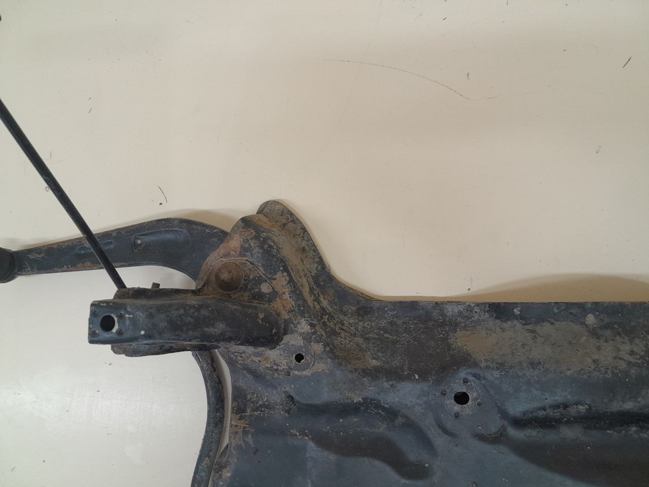 Балка подмоторная Peugeot 206 1998-2012