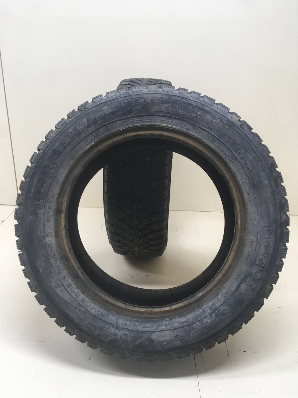Шины R15 Зимние шипованные Nokian Nordman 4