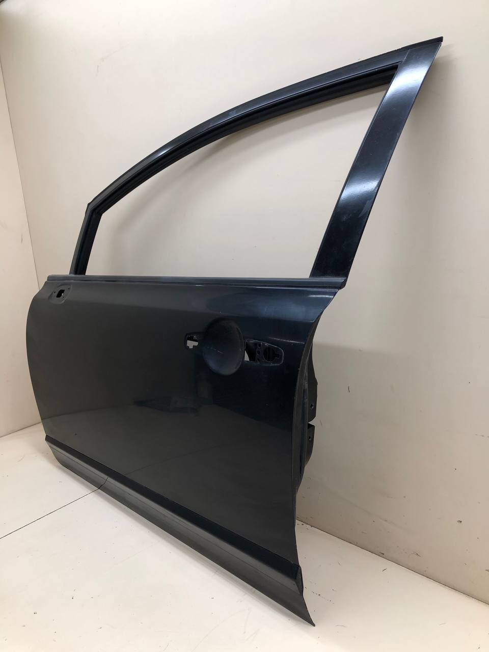 Дверь передняя левая Honda Civic 4D 2006-2012