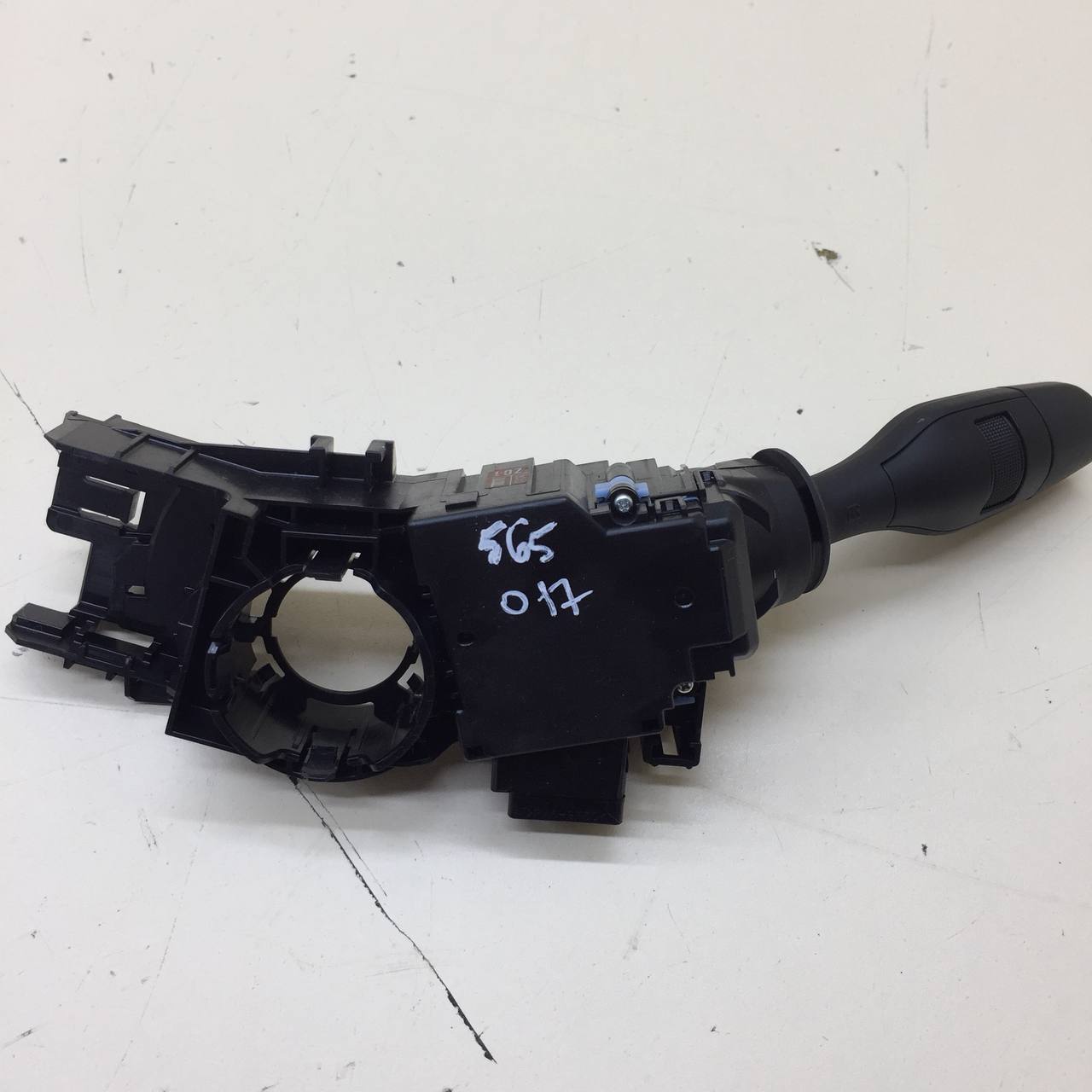 Переключатель поворотов подрулевой Lexus NX 200 (Z10) 2014-2021