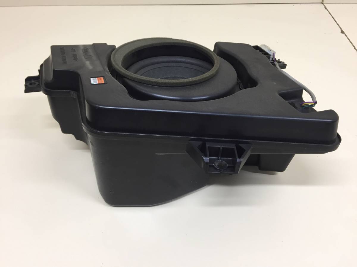 Сабвуфер Kia Sorento (UM) 2015>