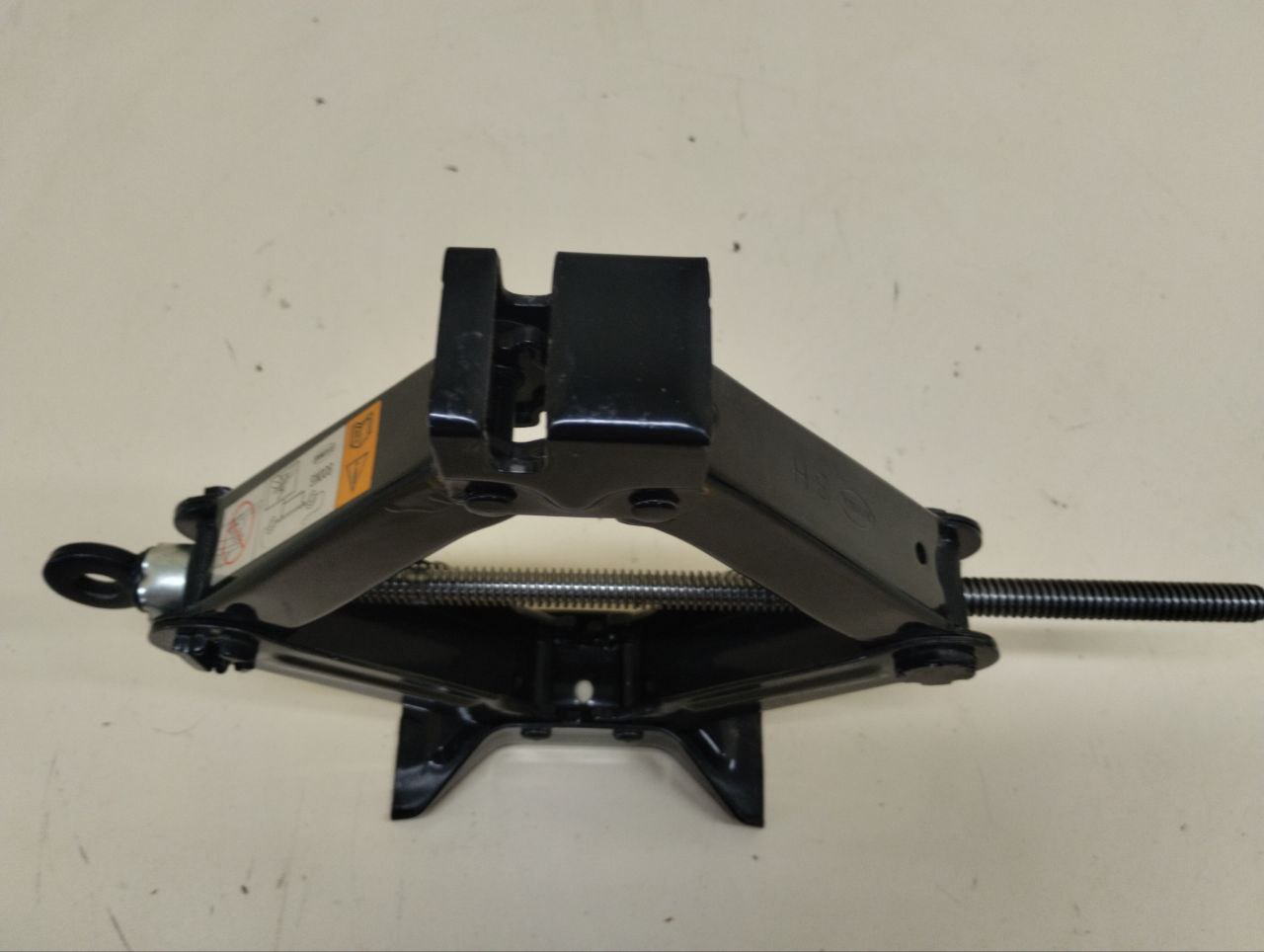 Домкрат Mazda Mazda 3 (BM) 2013-2016 Домкрат Mazda Mazda 3 (BM) 2013-2016