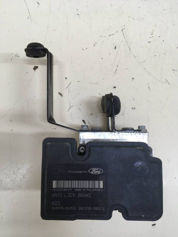 Блок ABS (насос) Ford Focus 2 (DB) 2008-2011
