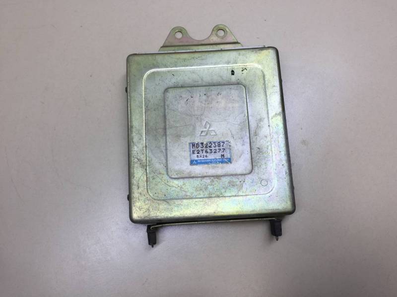Блок управления двигателем Mitsubishi Carisma (DA) 1995-2004