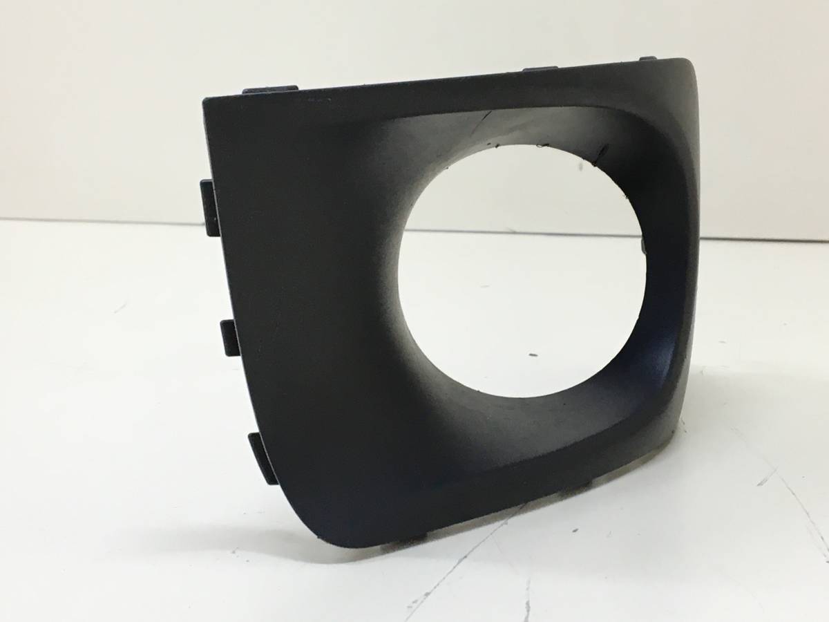 Рамка противотуманной фары левой Subaru Legacy (B14) 2010-2015