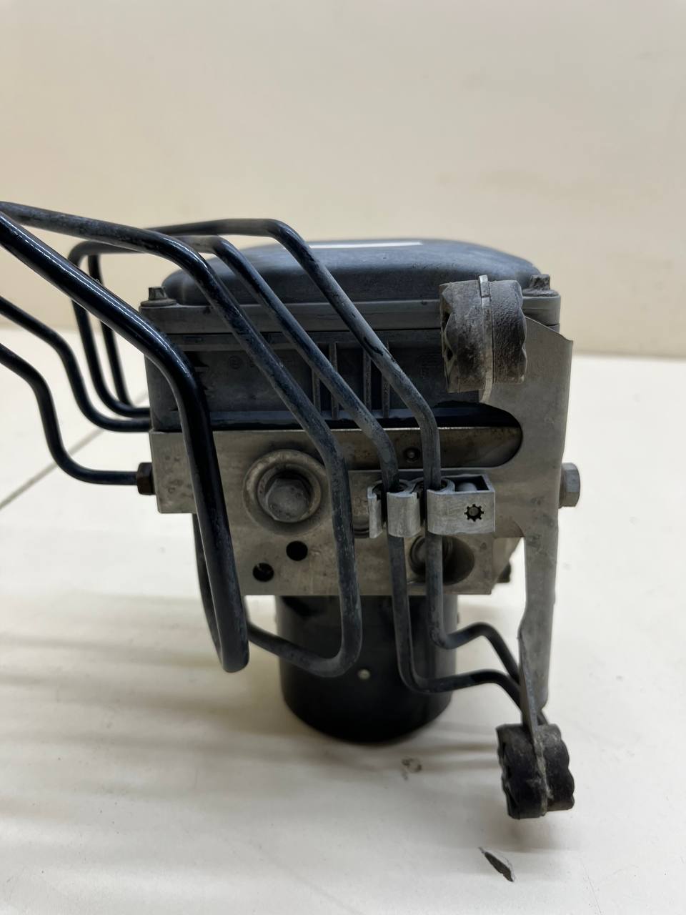 Блок ABS (насос) BMW 7-Series F01,F02  2008-2015