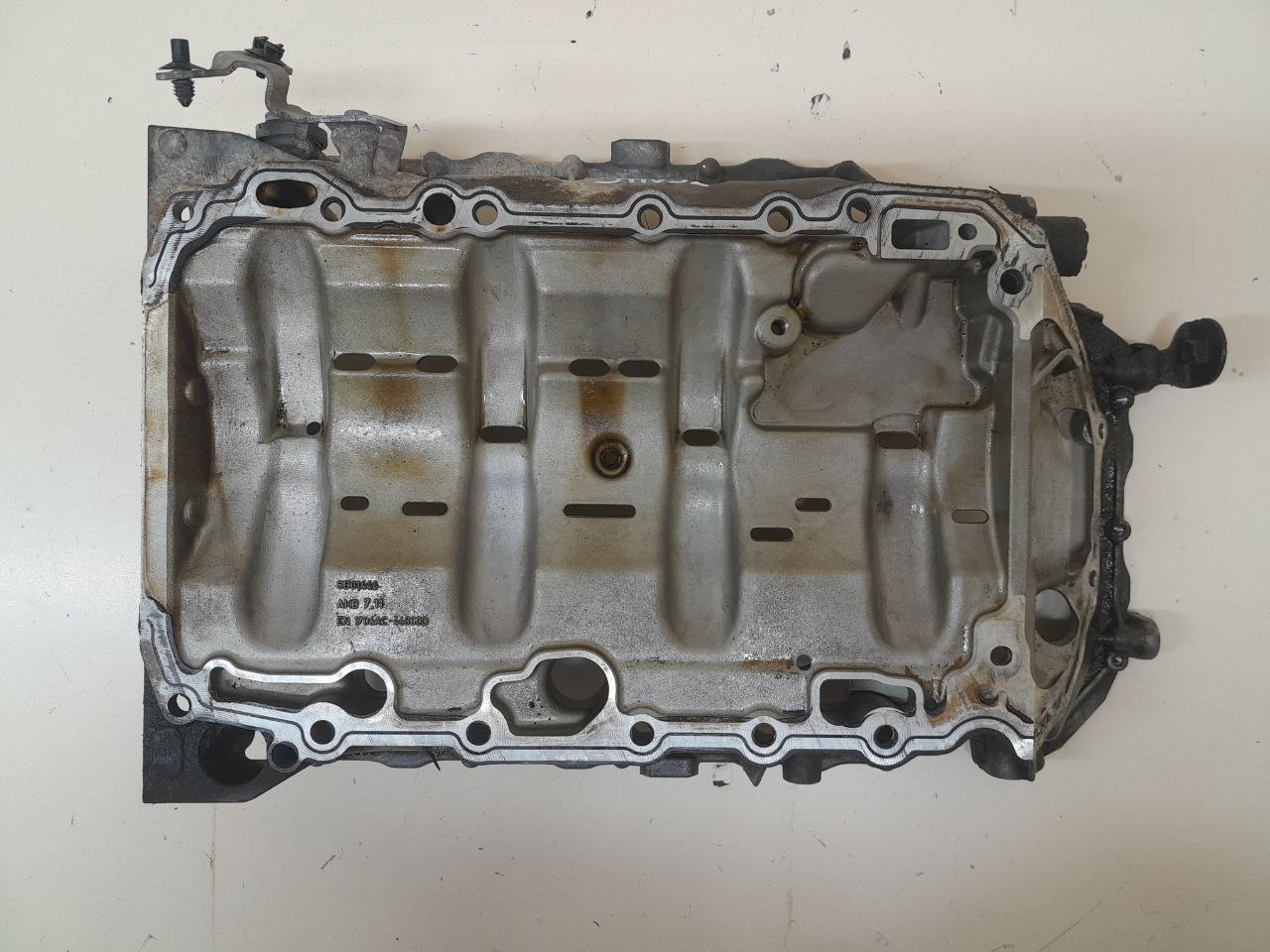 Поддон масляный двигателя Skoda Octavia (A5 1Z-) 2004-2013 Поддон масляный двигателя Skoda Octavia (A5 1Z-) 2004-2013