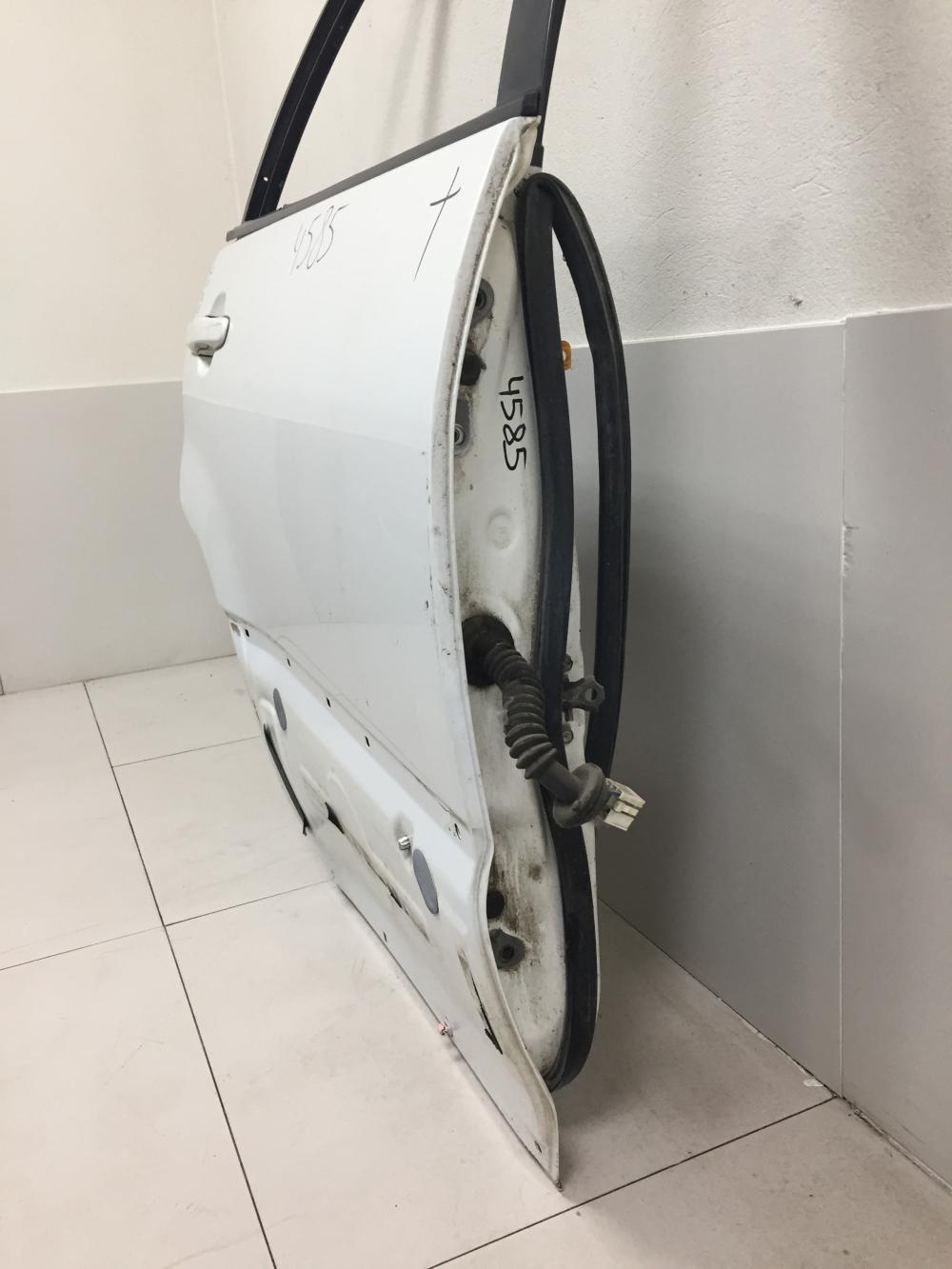 Дверь задняя правая Lexus RX 300 (XU10) 1997-2003 Дверь задняя правая Lexus RX 300 (XU10) 1997-2003