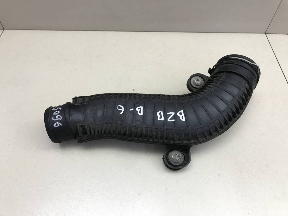 Патрубок интеркулера Volkswagen Passat B6 2005-2010
