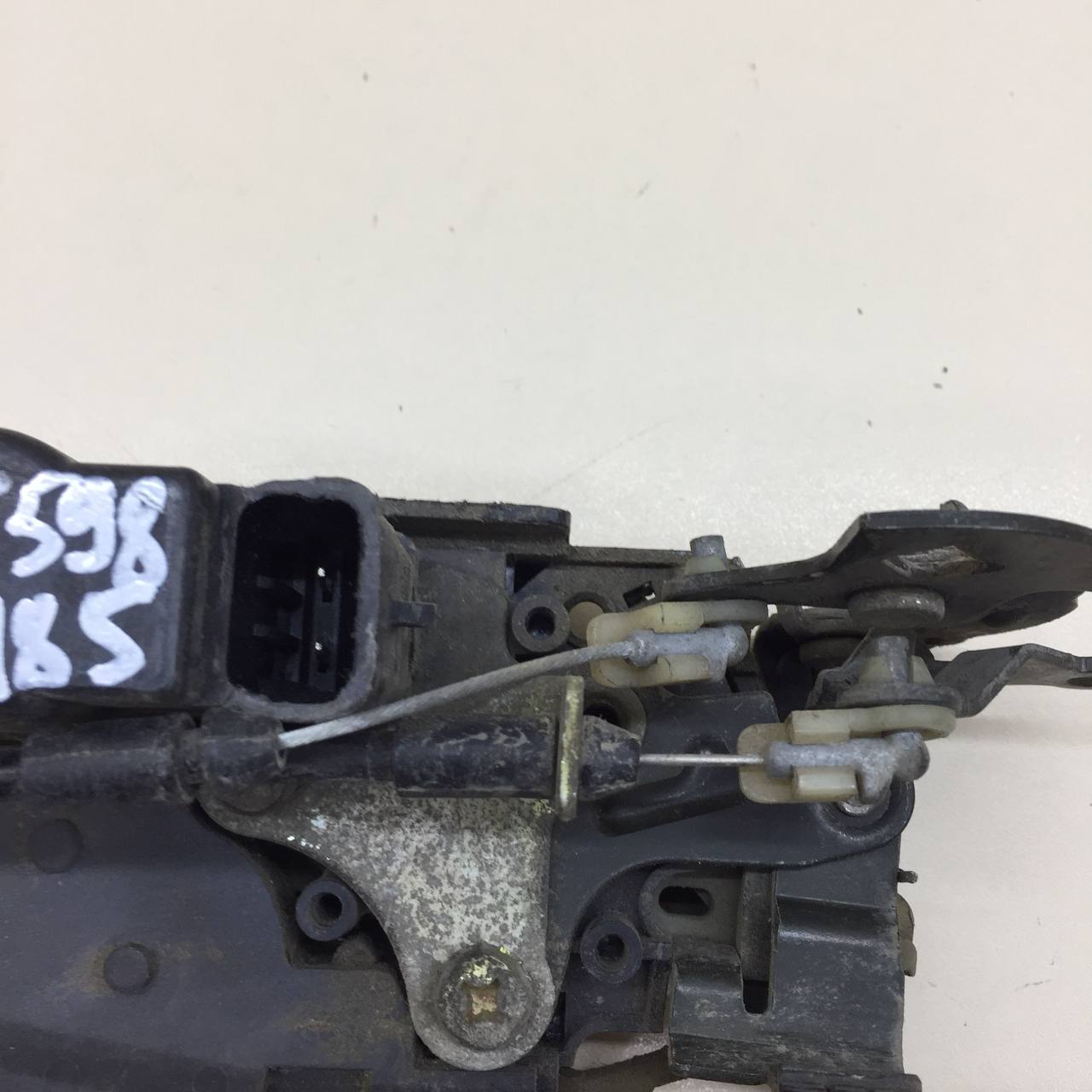 Замок двери передней правой Vortex Estina 2008-2012