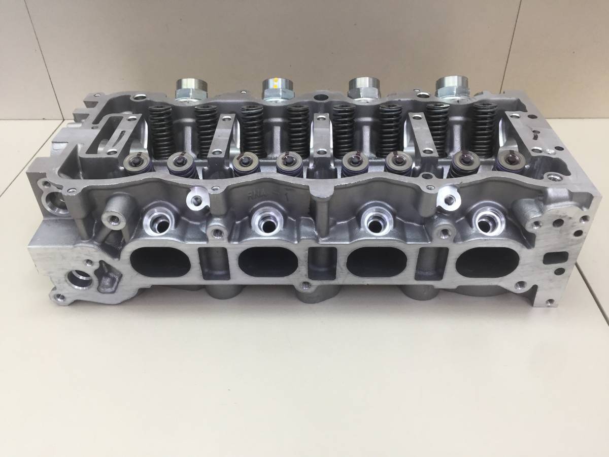 Головка блока цилиндров Honda Civic 4D 2006-2012