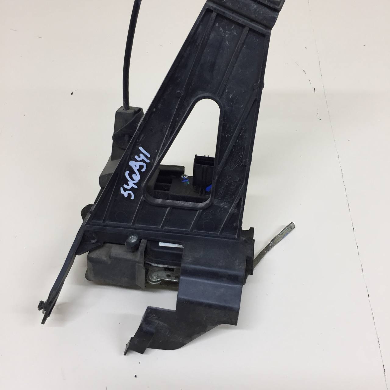 Замок двери задней правой Ford Fusion (JU) 2002-2012