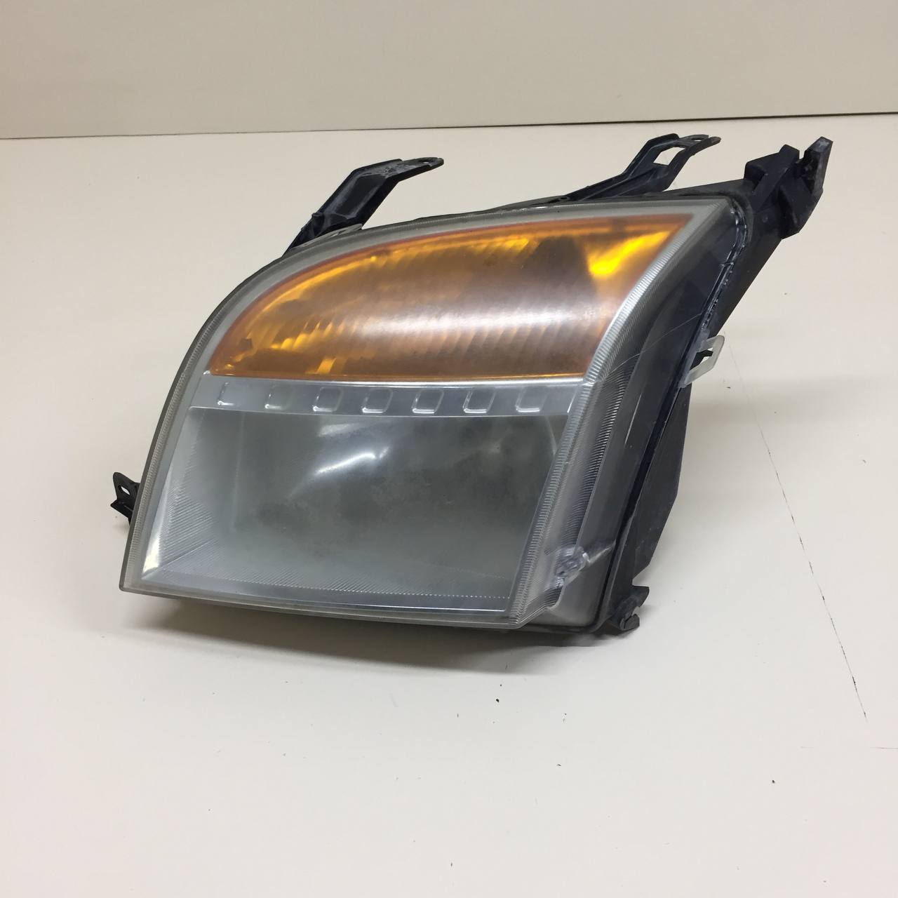 Фара левая Ford Fusion (JU) 2002-2012 Фара левая Ford Fusion (JU) 2002-2012