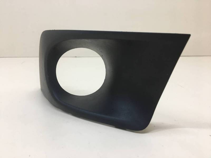 Рамка противотуманной фары правой Subaru Legacy (B14) 2010-2015